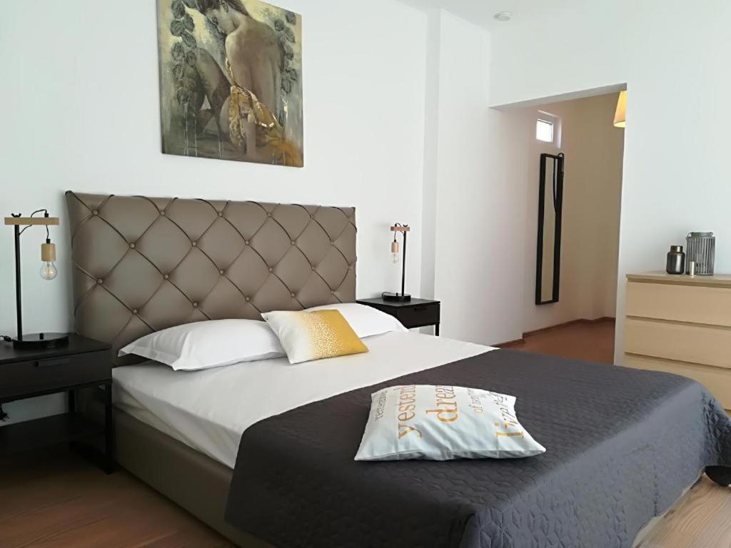 Guesthouse Smart Бухарест Экстерьер фото