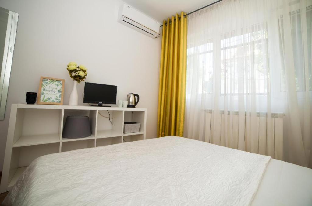 Guesthouse Smart Бухарест Экстерьер фото