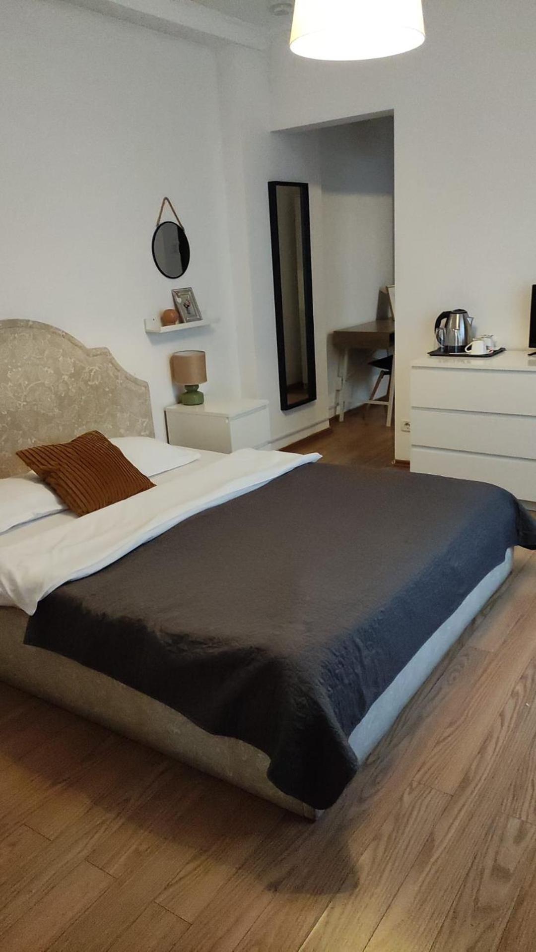 Guesthouse Smart Бухарест Экстерьер фото